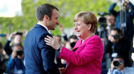 Lídri európskych a afrických krajín budú v Paríži rokovať o migrácii