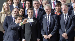 Francúzska ľavica, pravica i ultrapravica kritizujú Macronovu novú vládu