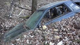 Toyota Supra A70 -  opustená v horách