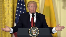 V USA začína platiť Trumpov imigračný dekrét