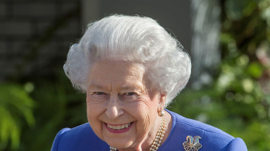Britská kráľovná v príhovore vzdala poctu mestám zasiahnutým terorizmom 