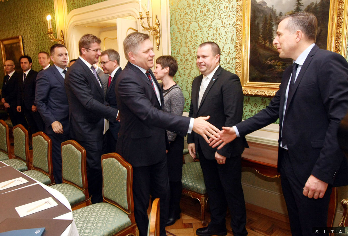 V popredí sprava predseda vlády Robert Fico,...