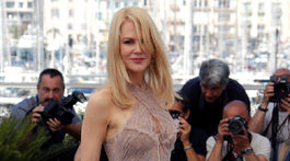 Herečka Nicole Kidman v šatách Alexander McQueen. 