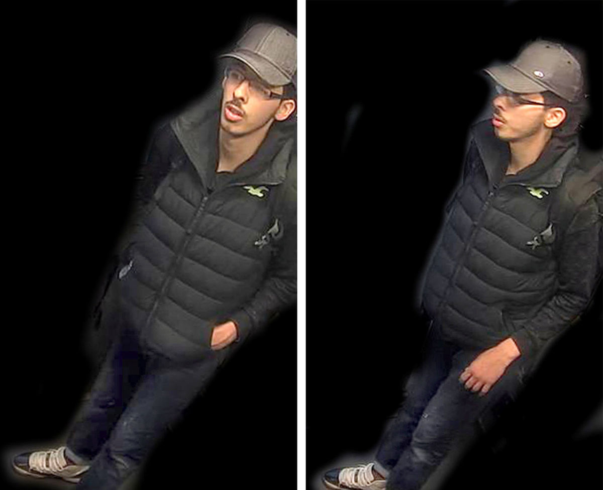 Salman Abedi na fotografiách, ktoré zverejnila...