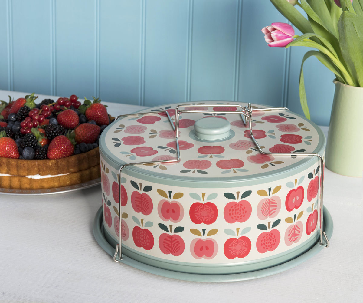 Ovocný koláč prinesne na piknik napríklad v...