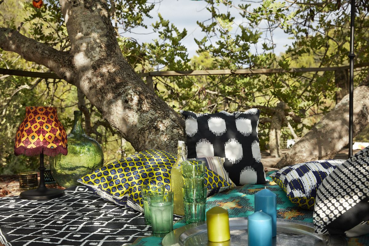 Piknik v záhrade s domácimi limonádami -...