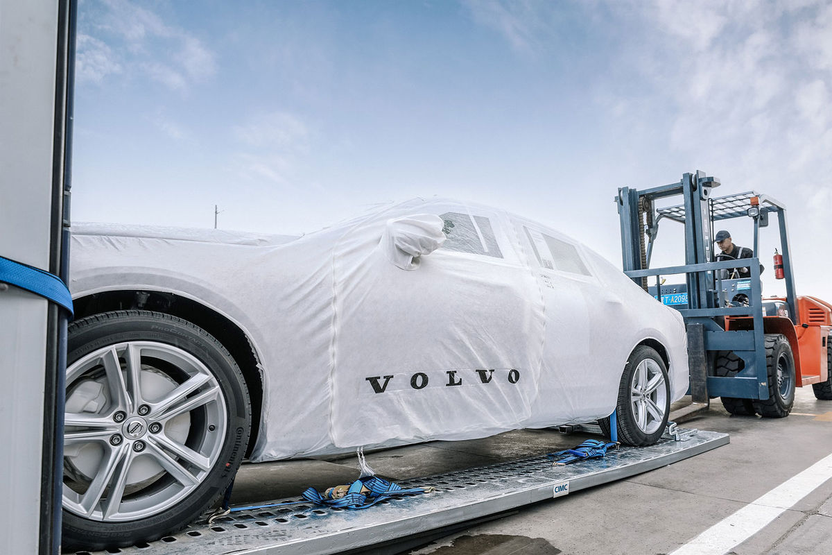 Čoraz viac čínskych automobiliek dováža autá do...