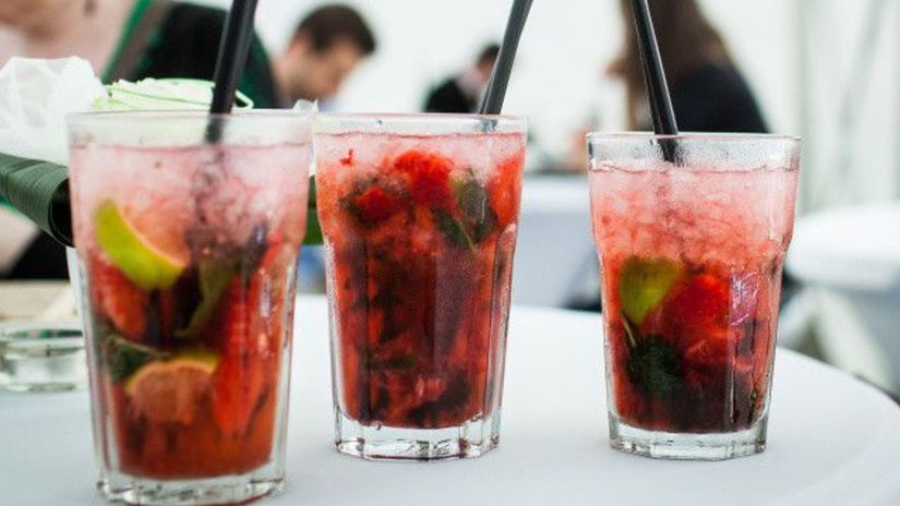 jahody, leto, drink, ľadový nápoj, bar, pitie,