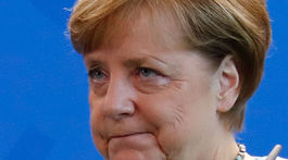 Merkelovej popularita pred voľbami naďalej stúpa