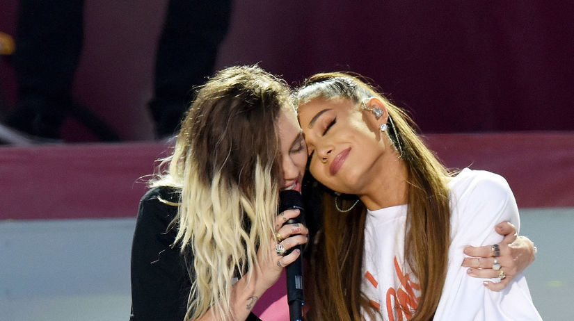 Ariana Grande a Miley Cyrus