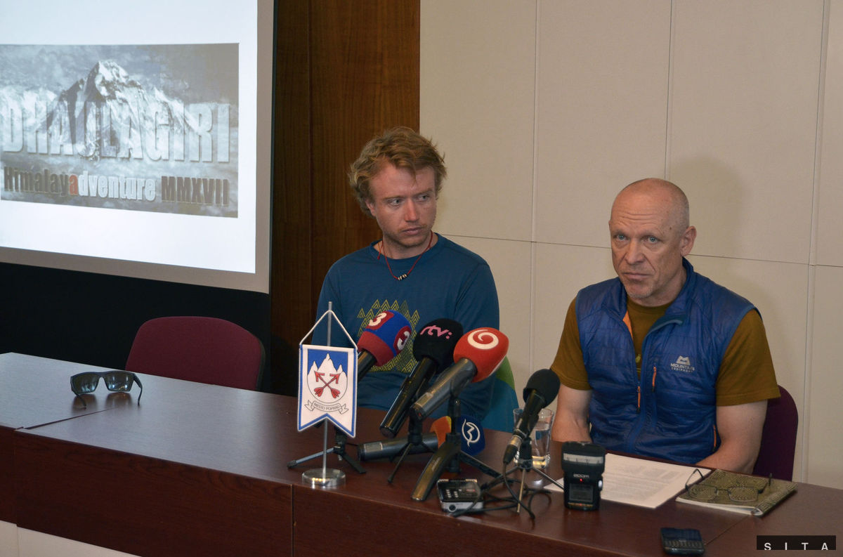 Peter Hámor (vpravo) s Michalom Sabovčíkom, s...