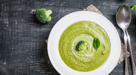 Jarné odľahčenie jedálnička sa môže začať! Lahodnou polievkou zabodujete