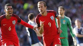 Angličania zachránili v Škótsku aspoň bod, Slovinci nezaváhali