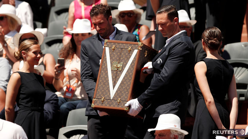 Kufrík s Pohárom Suzanne Lenglenovej pre...