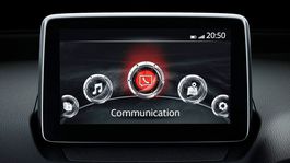 Mazda nechce dotykové displeje. Nie sú bezpečné