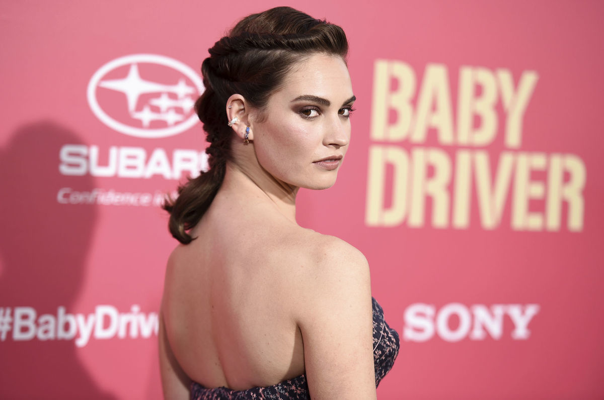 Herečka Lily James na premiére filmu Baby Driver.