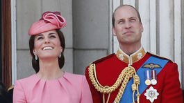 Britain Britský princ William, jeho manželka - vojvodkyňa Catherine a ich deti - princ George a princezná Charlotte na balkóne Buckinghamského paláca.