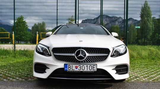 Mercedes E400 4MATIC kupé