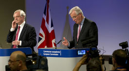 Veľká Británia uvažuje o dočasnej colnej únii s EÚ