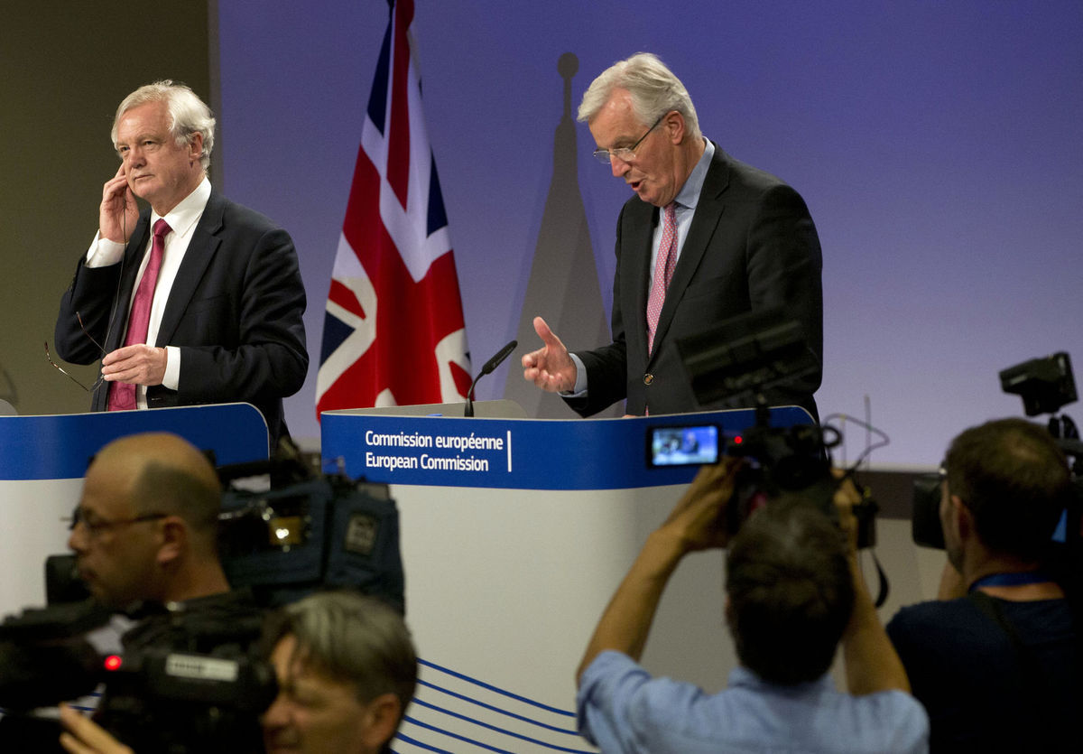 Vyjednávač EÚ pre brexit Michel Barnier...