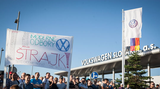 Smolinský: Rokovania odborov s Volkswagenom smerujú k dohode