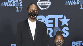 Raper Future a jeho dcérka Londyn prišli so zdobenými maskami na tvári. 