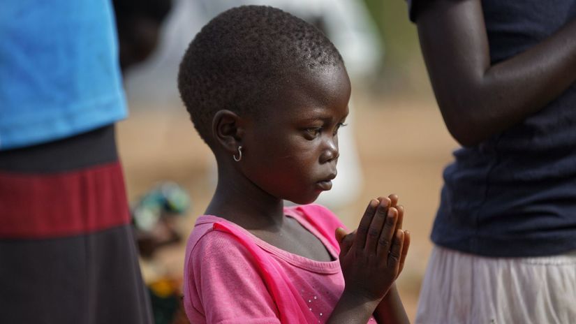 Uganda, Afrika, černoch, dieťa, modlitba, utečenci