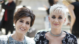 Katy Perry a jej mama Mary Perry 