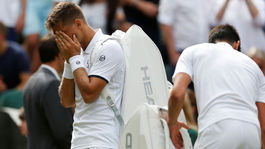 Kližan nedohral zápas proti Djokovičovi, McEnroe ho skritizoval