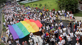Muž vyhral v Číne súdny spor o nútenej terapii gejov