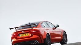 Jaguar-XE SV Project 8-2018-1024-07