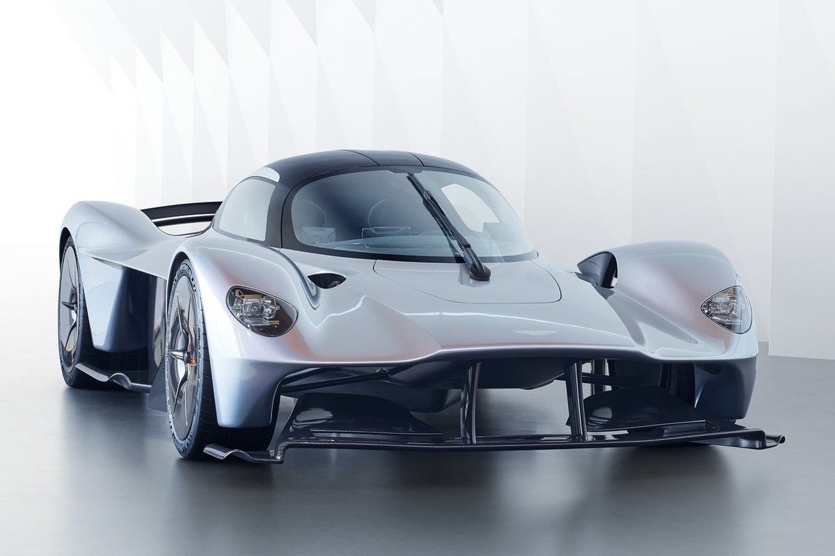 Aston Martin Valkyrie má byť čosi ako F1 na...
