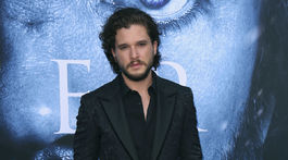 Kit Harington ako dieťa takmer zomrel, dodnes na to nezabúda