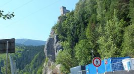 Chaos, panika a kilometrové obchádzky - uzavreli Strečno