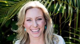 Americký policajt zastrelil ženu, ktorá privolala hliadku. Príbuzní žiadajú vysvetlenie