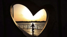 Saudskoarabskú ženu, ktorá sa na verejnosti predvádzala v minisukni, zatkla polícia