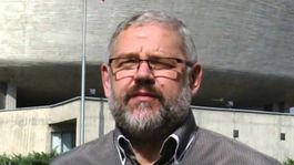 Mičev: Kotleba zarába ako europoslanec, o kraj sa nestará