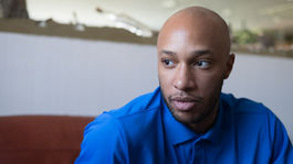 Súhlasil som po dvoch minútach, vraví Američan reprezentujúci Slovensko