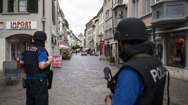 Útočník zranil vo Švajčiarsku motorovou pílou päť ľudí