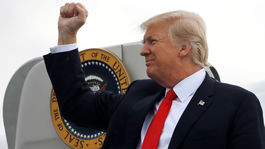  Trump podpíše zákon o nových protiruských sankciách