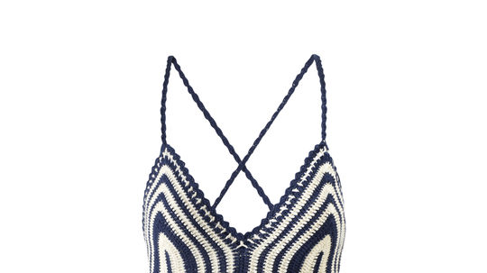 Úpletové šaty na ramienka s prúžkovaným vzorom...