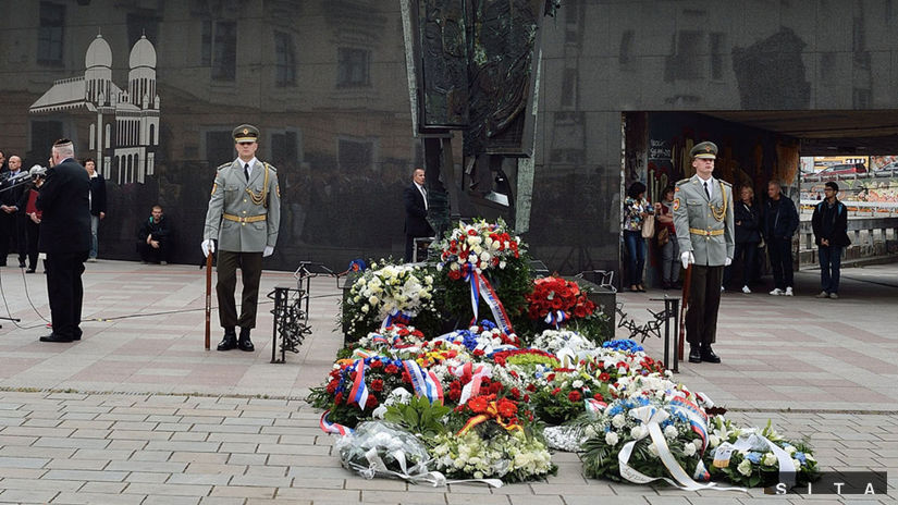 Vence pred Pamätníkom obetiam holokaustu na...