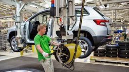 Škodu Karoq vyrábajú už aj v Boleslavi. Kvasiny nestačili