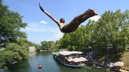 Horúčavy nepoľavujú, udrú ešte silnejšie 