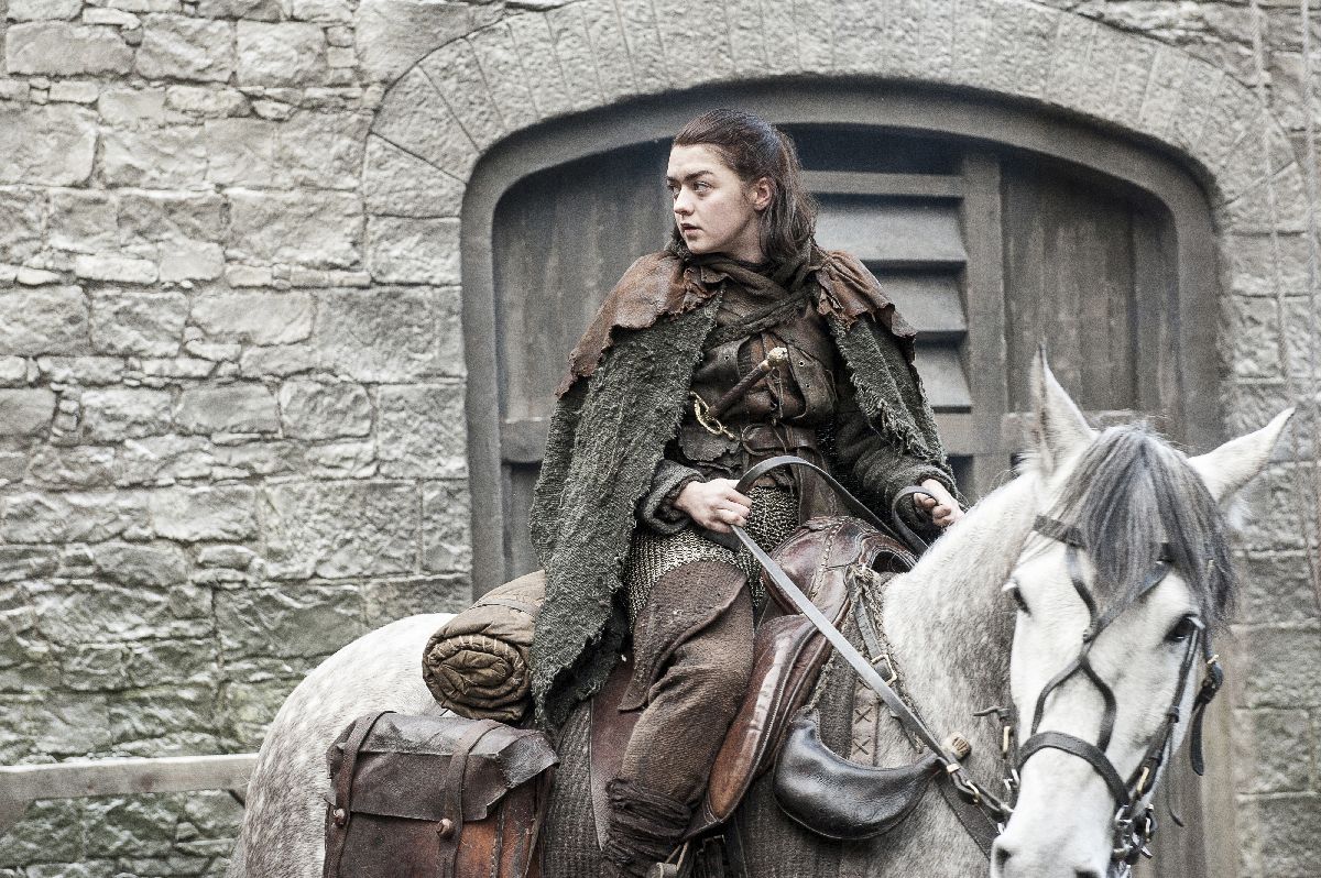 Maisie Williams ako Arya Stark.