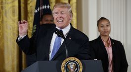 Obamacare - Trump už 3:0. Republikánom chýbal jeden hlas, rozhodol McCain