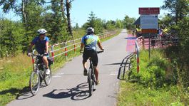 Na bicykli z Oravy do Poľska. V sprievode tatranských štítov