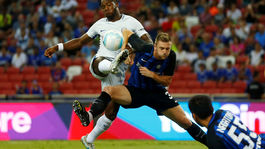 Televízne ťaháky víkendu: boxerský superduel, návrat F1 aj futbalové šlágre 