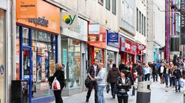 Britské domácnosti sa majú čoraz horšie 