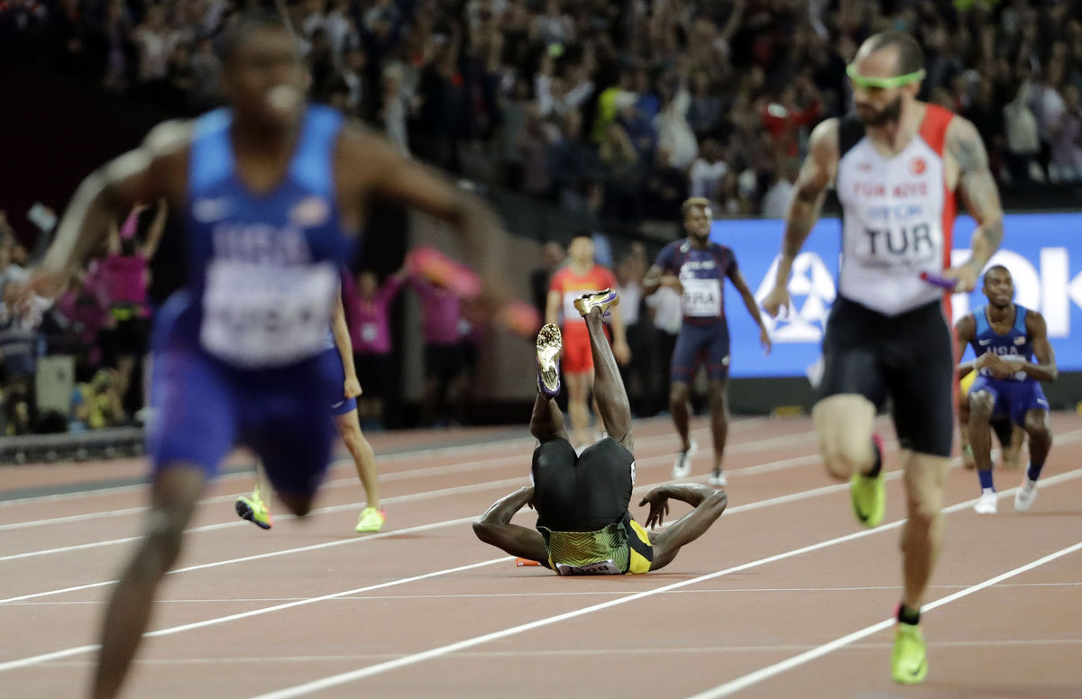 Jamajský šprintér Usain Bolt pre zranenie...